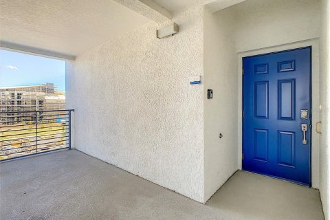 Condominio en venta en Kissimmee, Florida, 3 dormitorios, 123.47 m2 № 2210454 - foto 3
