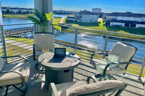 Condominio en Kissimmee, Florida, 3 dormitorios № 2210454