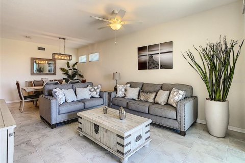 Condominio en venta en Kissimmee, Florida, 3 dormitorios, 123.47 m2 № 2210454 - foto 8