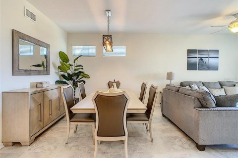 Condominio en venta en Kissimmee, Florida, 3 dormitorios, 123.47 m2 № 2210454 - foto 18