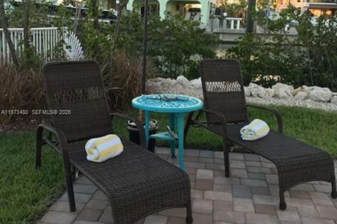 House in Marathon, Florida 4 bedrooms, 170.94 sq.m. № 2033296 - photo 13