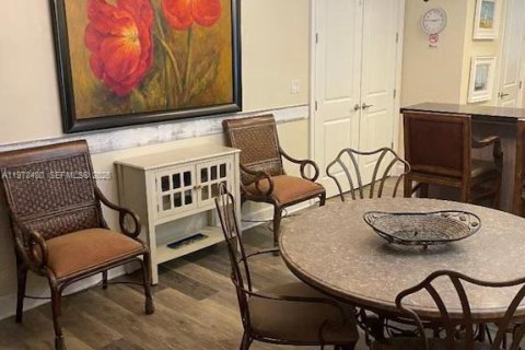 House in Marathon, Florida 4 bedrooms, 170.94 sq.m. № 2033296 - photo 19