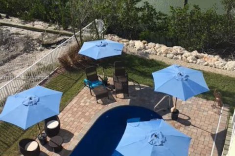 House in Marathon, Florida 4 bedrooms, 170.94 sq.m. № 2033296 - photo 8