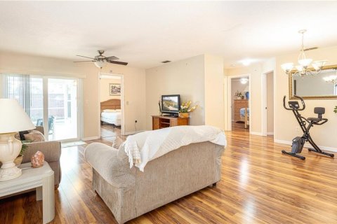 Casa en alquiler en Davenport, Florida, 3 dormitorios, 110.27 m2 № 1916531 - foto 5