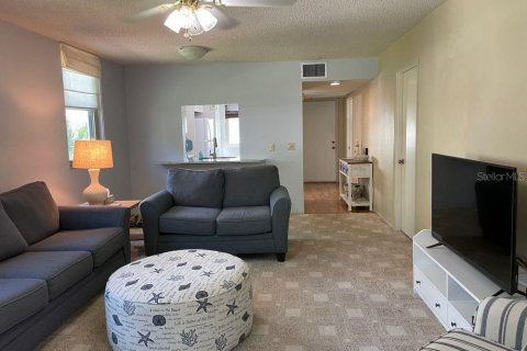 Copropriété à louer à Bradenton, Floride: 2 chambres, 87.33 m2 № 221536 - photo 7