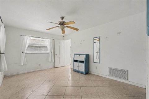Villa ou maison à vendre à Seminole, Floride: 2 chambres, 102.94 m2 № 2436679 - photo 18