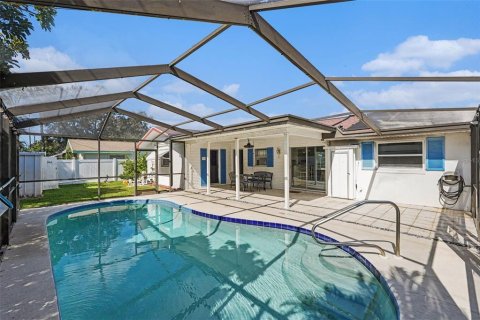 Villa ou maison à vendre à Seminole, Floride: 2 chambres, 102.94 m2 № 2436679 - photo 3