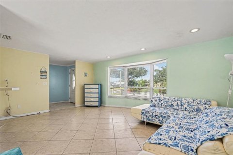 Villa ou maison à vendre à Seminole, Floride: 2 chambres, 102.94 m2 № 2436679 - photo 8