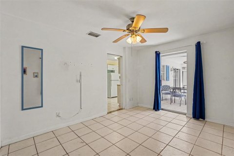 Villa ou maison à vendre à Seminole, Floride: 2 chambres, 102.94 m2 № 2436679 - photo 24