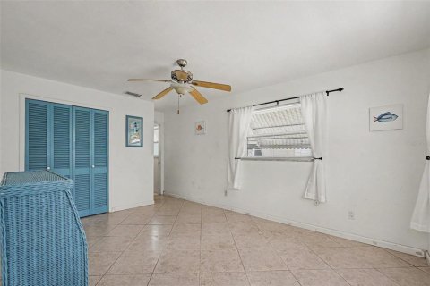 Villa ou maison à vendre à Seminole, Floride: 2 chambres, 102.94 m2 № 2436679 - photo 25
