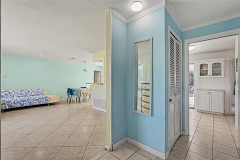 Villa ou maison à vendre à Seminole, Floride: 2 chambres, 102.94 m2 № 2436679 - photo 10