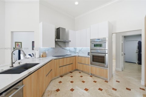 Villa ou maison à vendre à Weston, Floride: 4 chambres, 282.14 m2 № 2029080 - photo 11