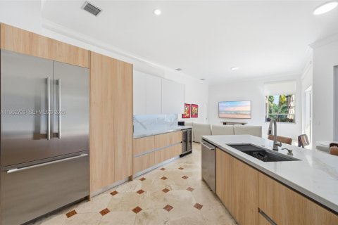 Villa ou maison à vendre à Weston, Floride: 4 chambres, 282.14 m2 № 2029080 - photo 10