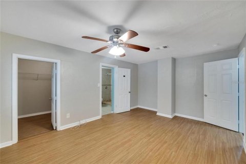 Villa ou maison à vendre à Tampa, Floride: 5 chambres, 198.07 m2 № 1680437 - photo 29
