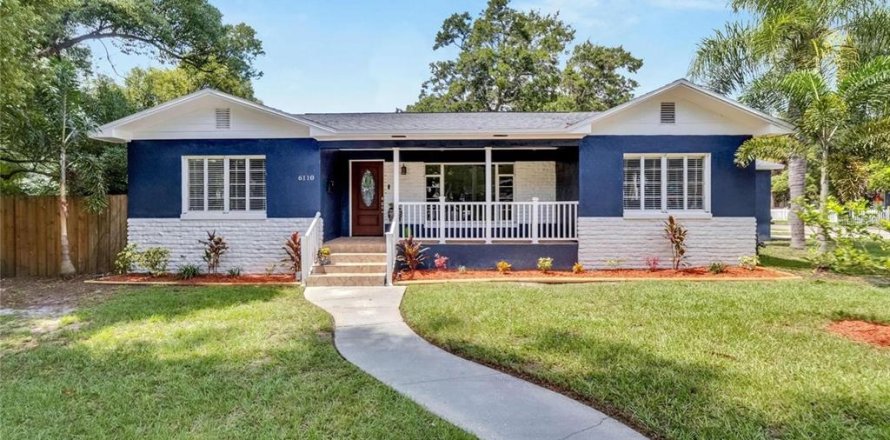 Villa ou maison à Tampa, Floride 5 chambres, 198.07 m2 № 1680437