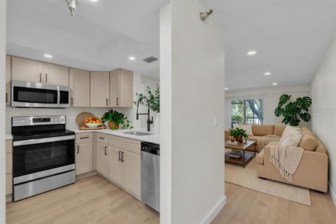 Купить кондоминиум в Брейдентон, Флорида 3 комнаты, 96.8м2, № 2207395 - фото 6