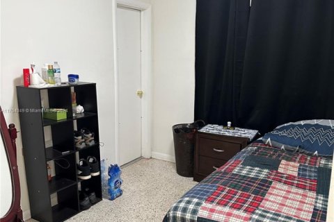 Propiedad comercial en venta en Miami, Florida, 176.89 m2 № 1705068 - foto 18