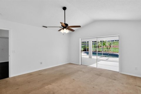 House in Eustis, Florida 3 bedrooms, 173.26 sq.m. № 2104439 - photo 9