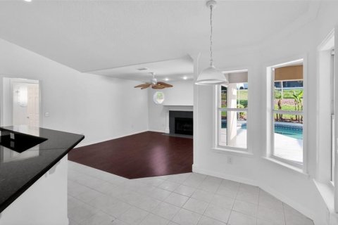 House in Eustis, Florida 3 bedrooms, 173.26 sq.m. № 2104439 - photo 5