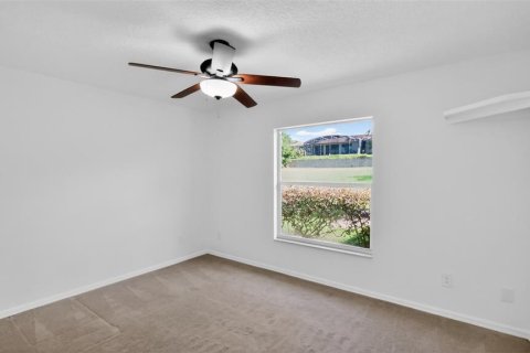 House in Eustis, Florida 3 bedrooms, 173.26 sq.m. № 2104439 - photo 11