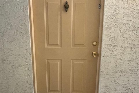 Copropriété à louer à Altamonte Springs, Floride: 2 chambres, 112.32 m2 № 2399373 - photo 3