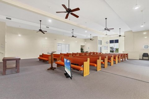 Commercial property in Punta Gorda, Florida 392.42 sq.m. № 1559811 - photo 11