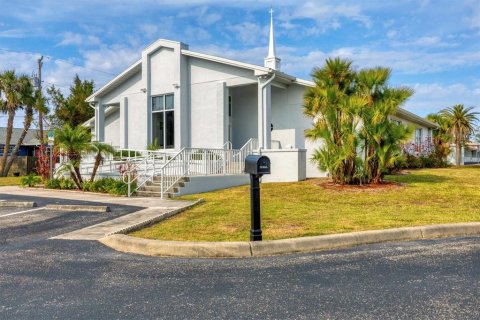 Commercial property in Punta Gorda, Florida 392.42 sq.m. № 1559811 - photo 2