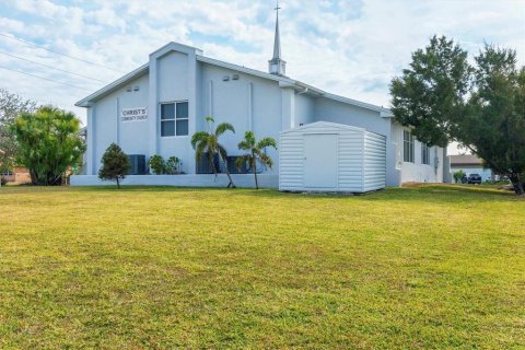 Commercial property in Punta Gorda, Florida 392.42 sq.m. № 1559811 - photo 27