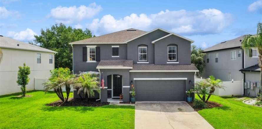 House in Winter Garden, Florida 5 bedrooms, 263.29 sq.m. № 2416496
