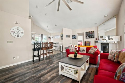 Villa ou maison à vendre à Spring Hill, Floride: 3 chambres, 214.98 m2 № 2138468 - photo 13
