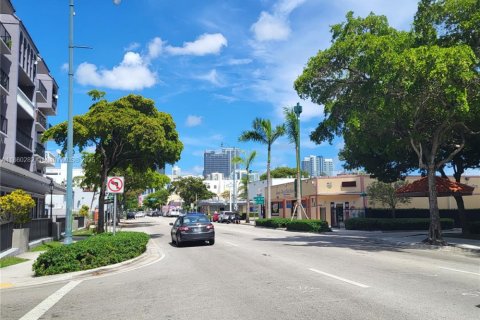 Copropriété à louer à Miami, Floride: 2 chambres, 74.41 m2 № 1889689 - photo 12