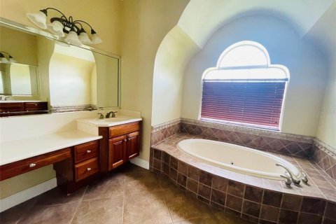 Casa en alquiler en Orlando, Florida, 5 dormitorios, 379.6 m2 № 1857976 - foto 17