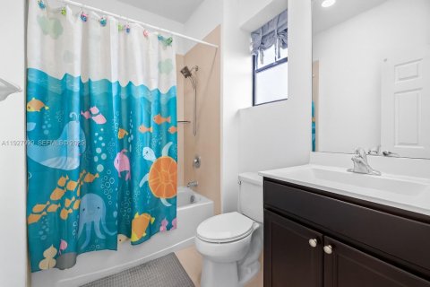 House in Homestead, Florida 5 bedrooms, 343.37 sq.m. № 1986046 - photo 28