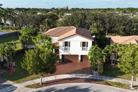 House in Homestead, Florida 5 bedrooms, 343.37 sq.m. № 1986046 - photo 5