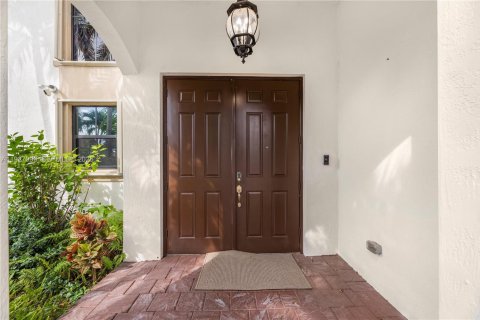 House in Homestead, Florida 5 bedrooms, 343.37 sq.m. № 1986046 - photo 6