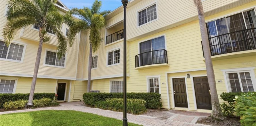 Condo à Tampa, Floride, 2 chambres  № 2258625