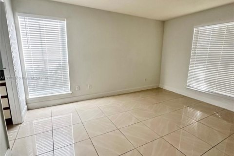 Купить кондоминиум в Корал-Спрингс, Флорида 2 спальни, 98.48м2, № 1957981 - фото 14