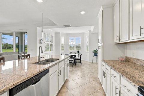 Condo in Punta Gorda, Florida, 2 bedrooms  № 2386660 - photo 11