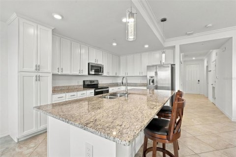 Condo in Punta Gorda, Florida, 2 bedrooms  № 2386660 - photo 8