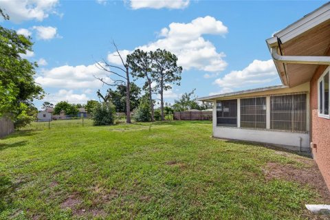 Villa ou maison à vendre à North Port, Floride: 2 chambres, 83.89 m2 № 2277176 - photo 30