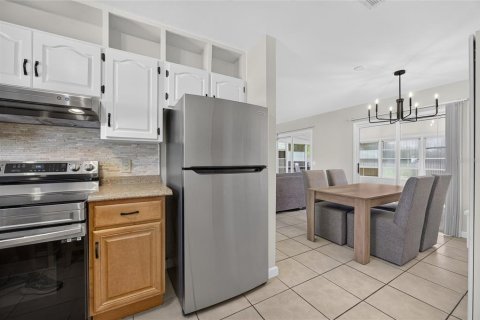 Villa ou maison à vendre à North Port, Floride: 2 chambres, 83.89 m2 № 2277176 - photo 13