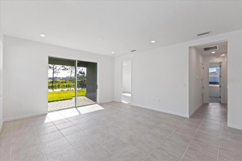 House in Venice, Florida 4 bedrooms, 221.48 sq.m. № 1795137 - photo 5