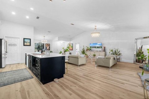 Villa ou maison à vendre à Frostproof, Floride: 4 chambres, 214.05 m2 № 1679193 - photo 6