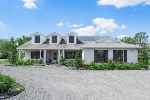 Villa ou maison à vendre à Frostproof, Floride: 4 chambres, 214.05 m2 № 1679193 - photo 1
