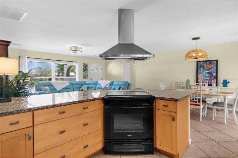 Купить виллу или дом в Нокомис, Флорида 11 комнат, 158.96м2, № 1576423 - фото 13