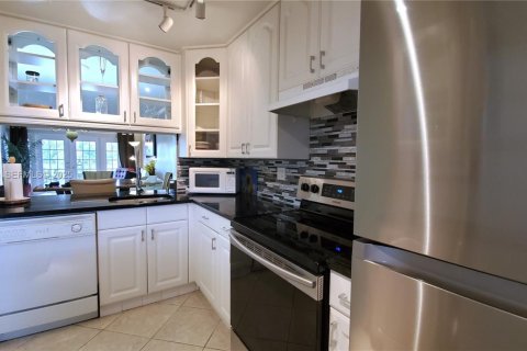 Copropriété à vendre à Hallandale Beach, Floride: 1 chambre, 65.03 m2 № 1990639 - photo 5