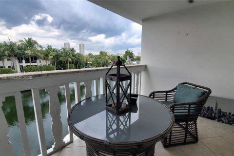 Copropriété à vendre à Hallandale Beach, Floride: 1 chambre, 65.03 m2 № 1990639 - photo 17
