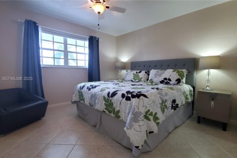Copropriété à vendre à Hallandale Beach, Floride: 1 chambre, 65.03 m2 № 1990639 - photo 6