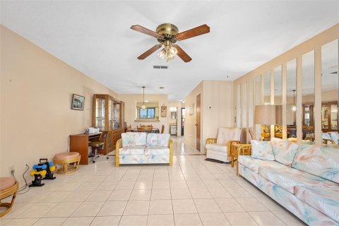Copropriété à vendre à Daytona Beach, Floride: 2 chambres, 109.81 m2 № 2099285 - photo 13