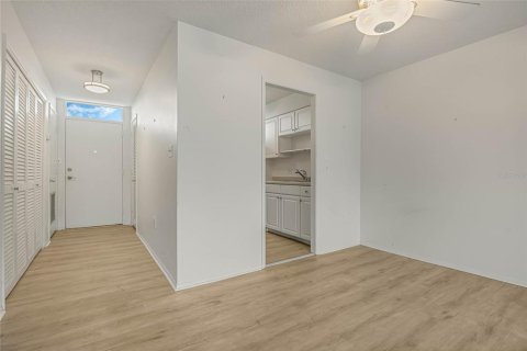 Condominio en alquiler en Winter Park, Florida, 1 dormitorio, 71.72 m2 № 1901311 - foto 6